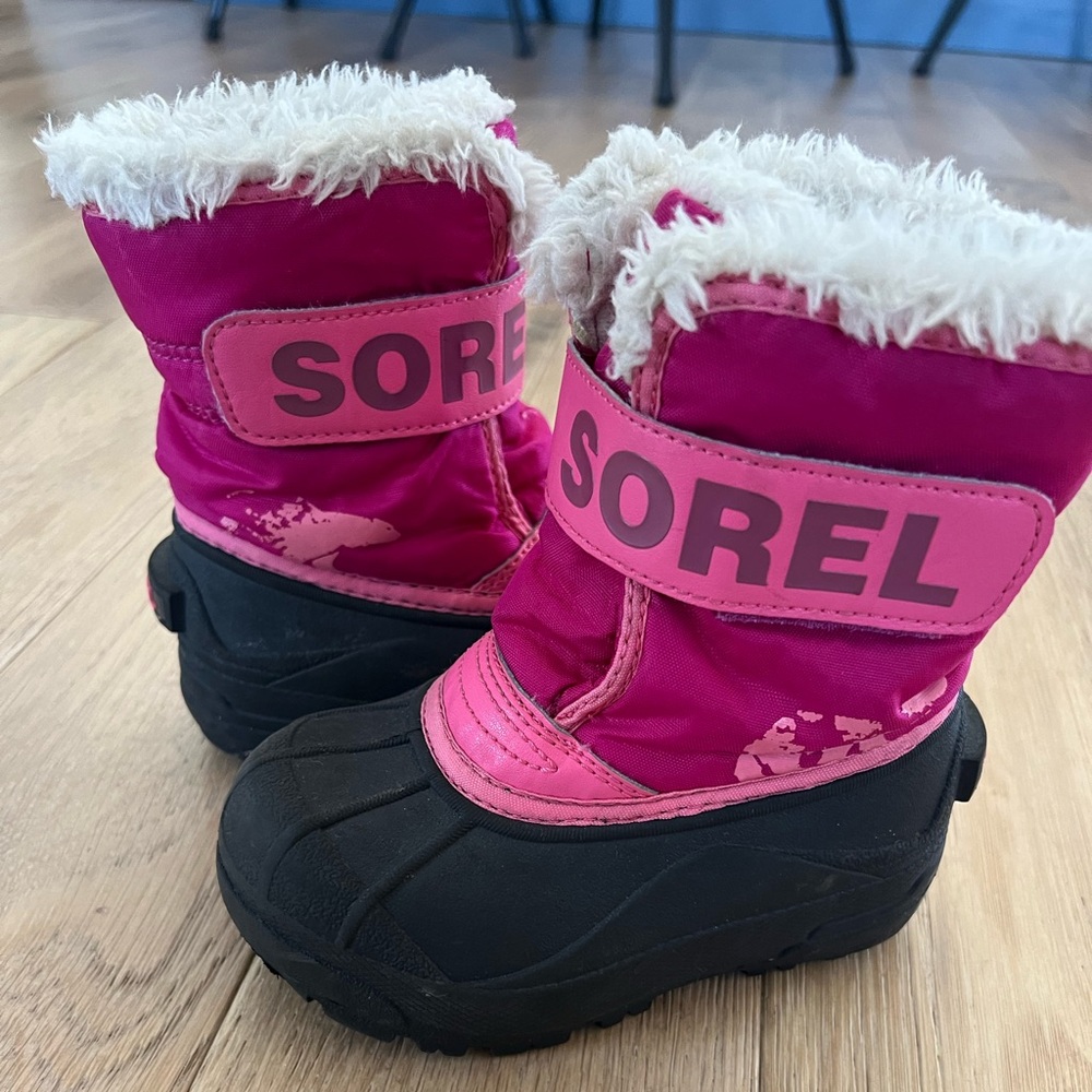 Sorel Winter Boots (Size 8)